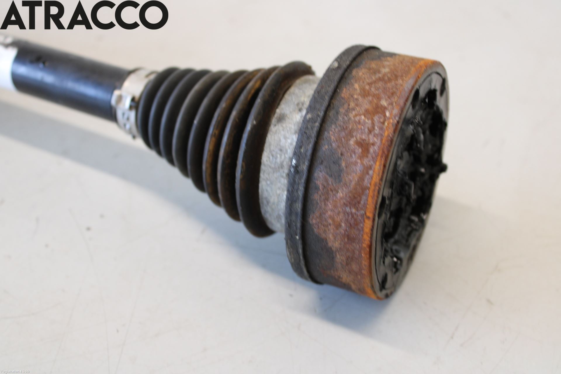 Volkswagen VW POLO 10-17 Drivaksel Foran Kompl Venstre