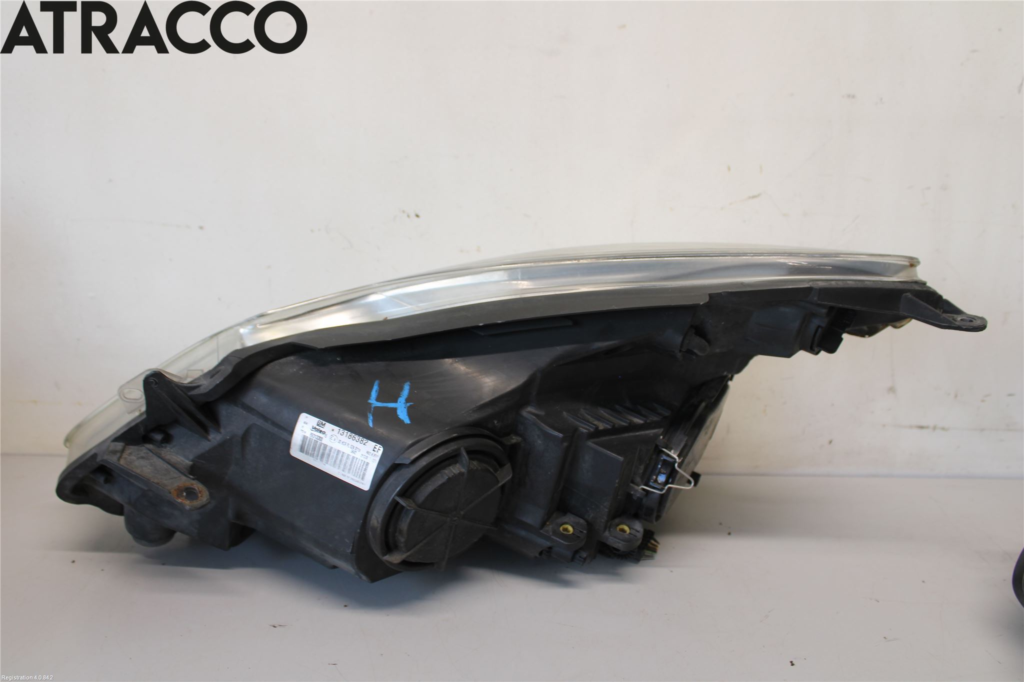 Opel CORSA D 07-14 Frontlykt Høyre