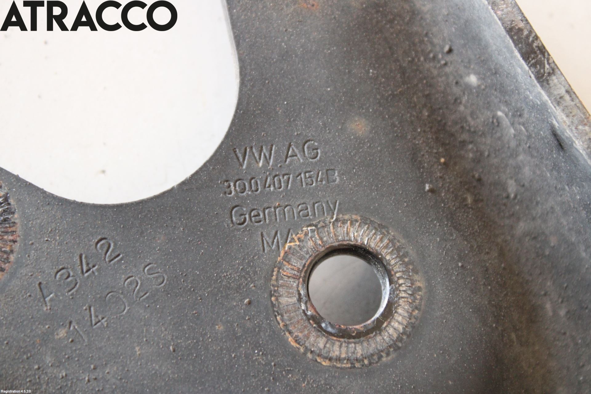 Volkswagen VW PASSAT 15-19 Bærearm Foran Høyre Nedre