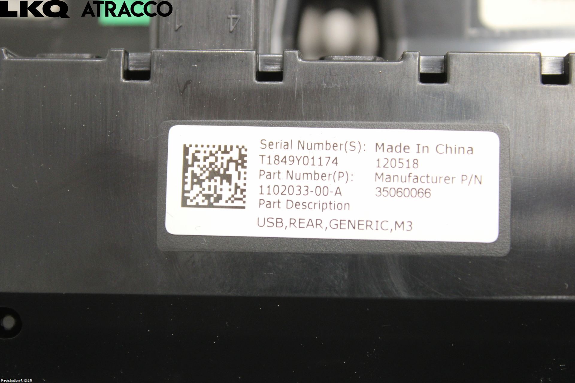 Tesla MODEL 3 17- Dashbord Kanal - Dyse