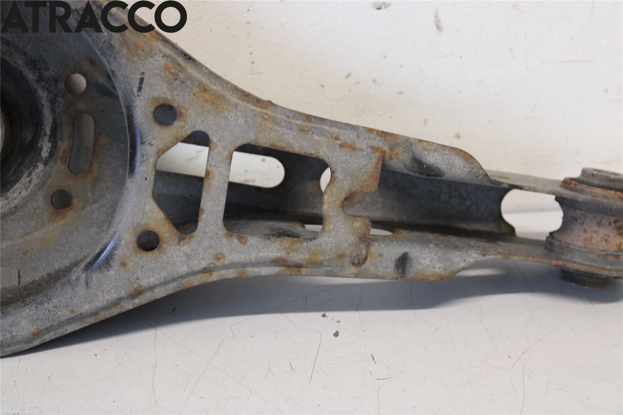 Toyota COROLLA 19- Bærearm Bak Høyre