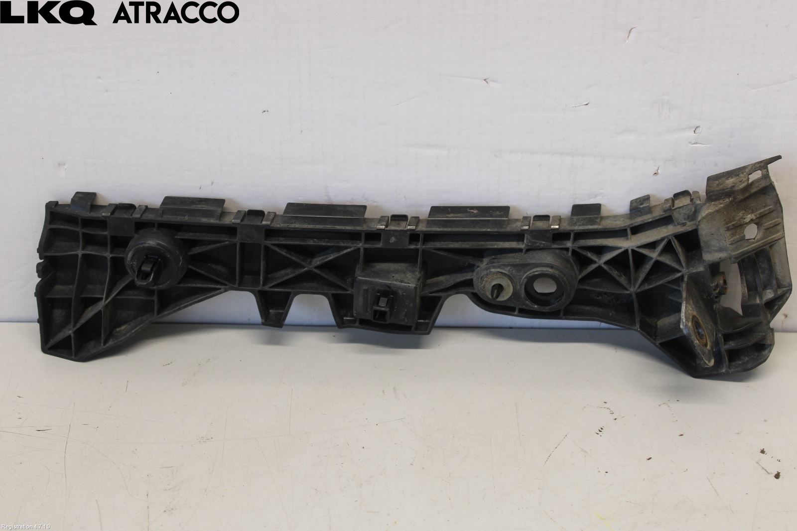 Mazda 3 III 14-19 Støtfangerfeste Bak Venstre