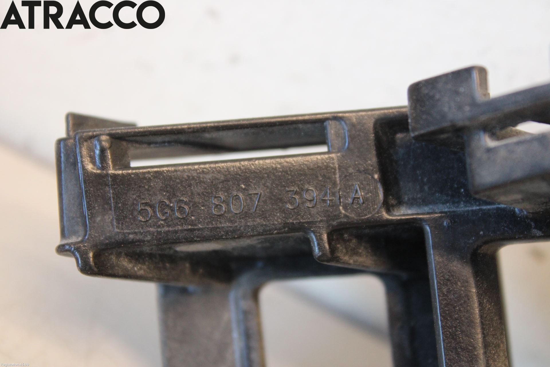 Volkswagen VW GOLF / E-GOLF VII 13-20 Støtfanger Bak Feste