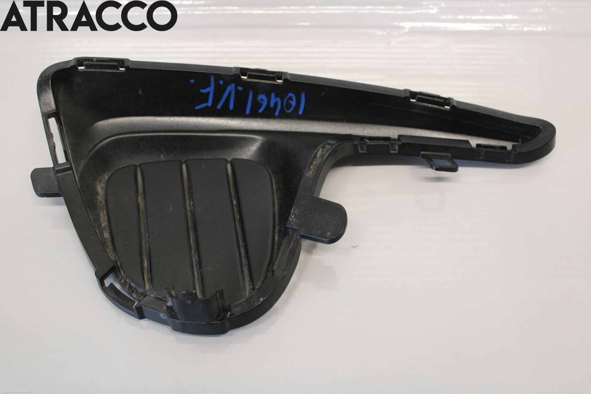 Toyota YARIS XP130 15-20 Grilldel Venstre