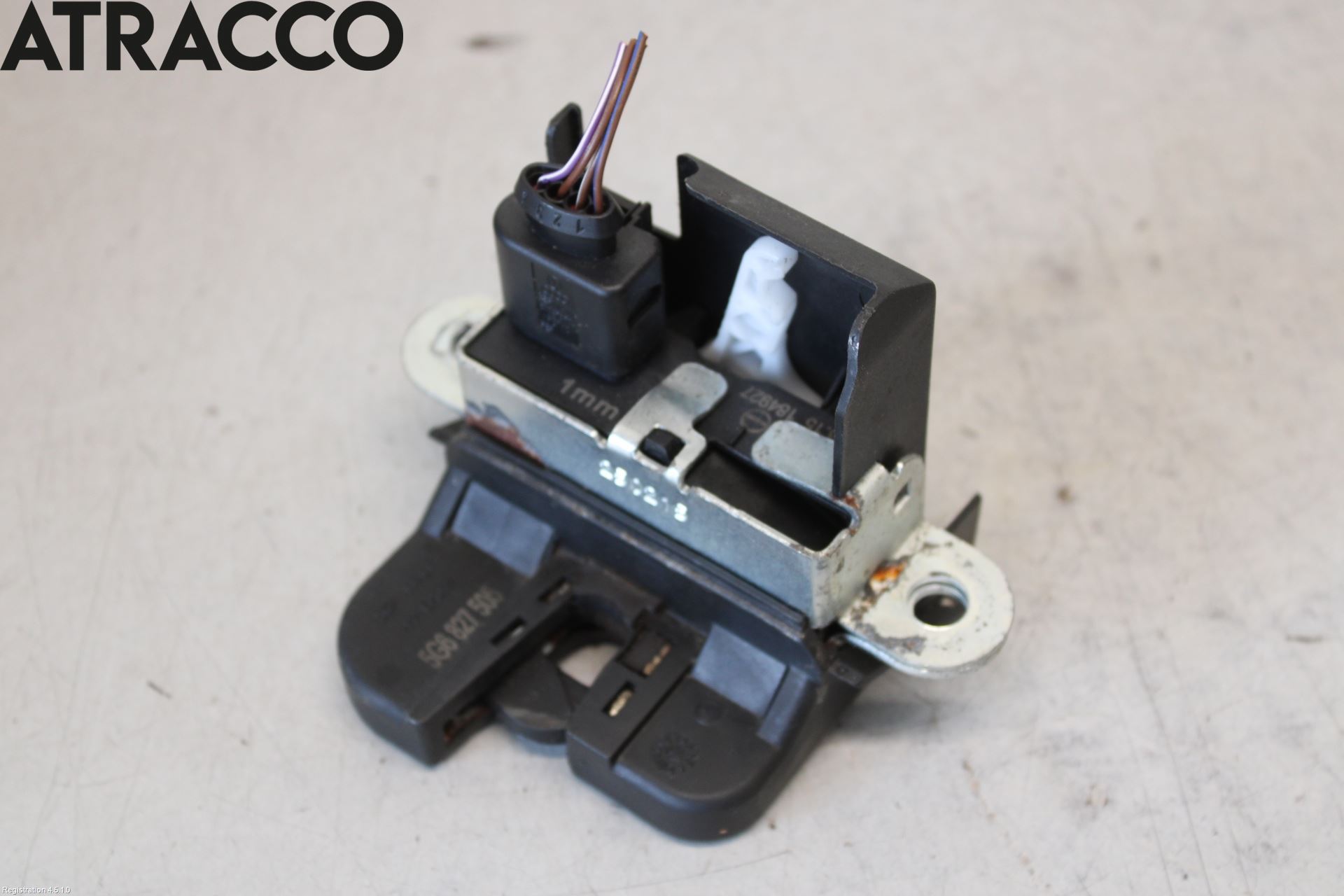 Volkswagen VW GOLF / E-GOLF VII 13-20 Bakluke-Lokk Låsekasse