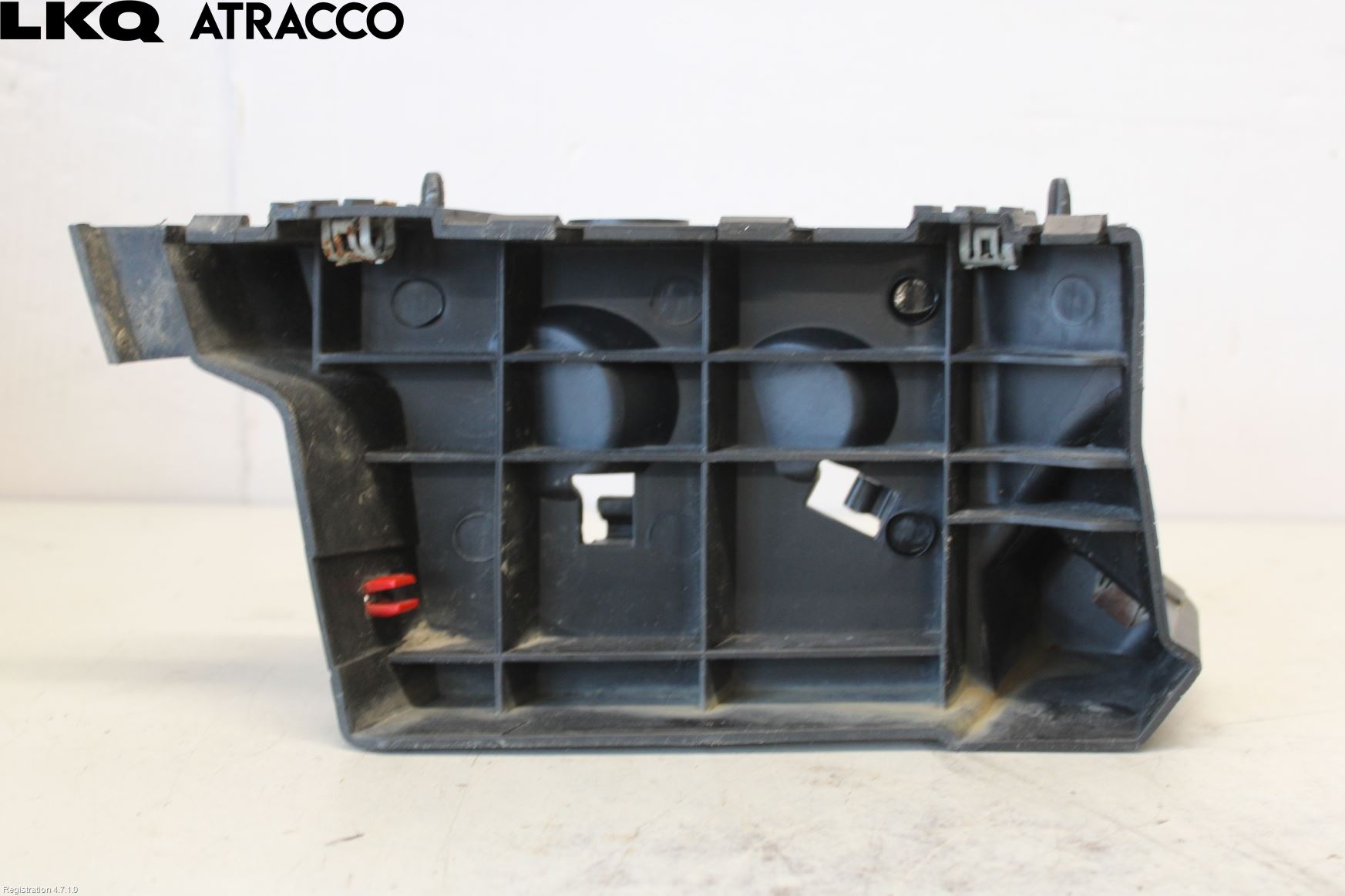 Ford TRANSIT CONNECT 09-13 Støtfanger Foran Feste