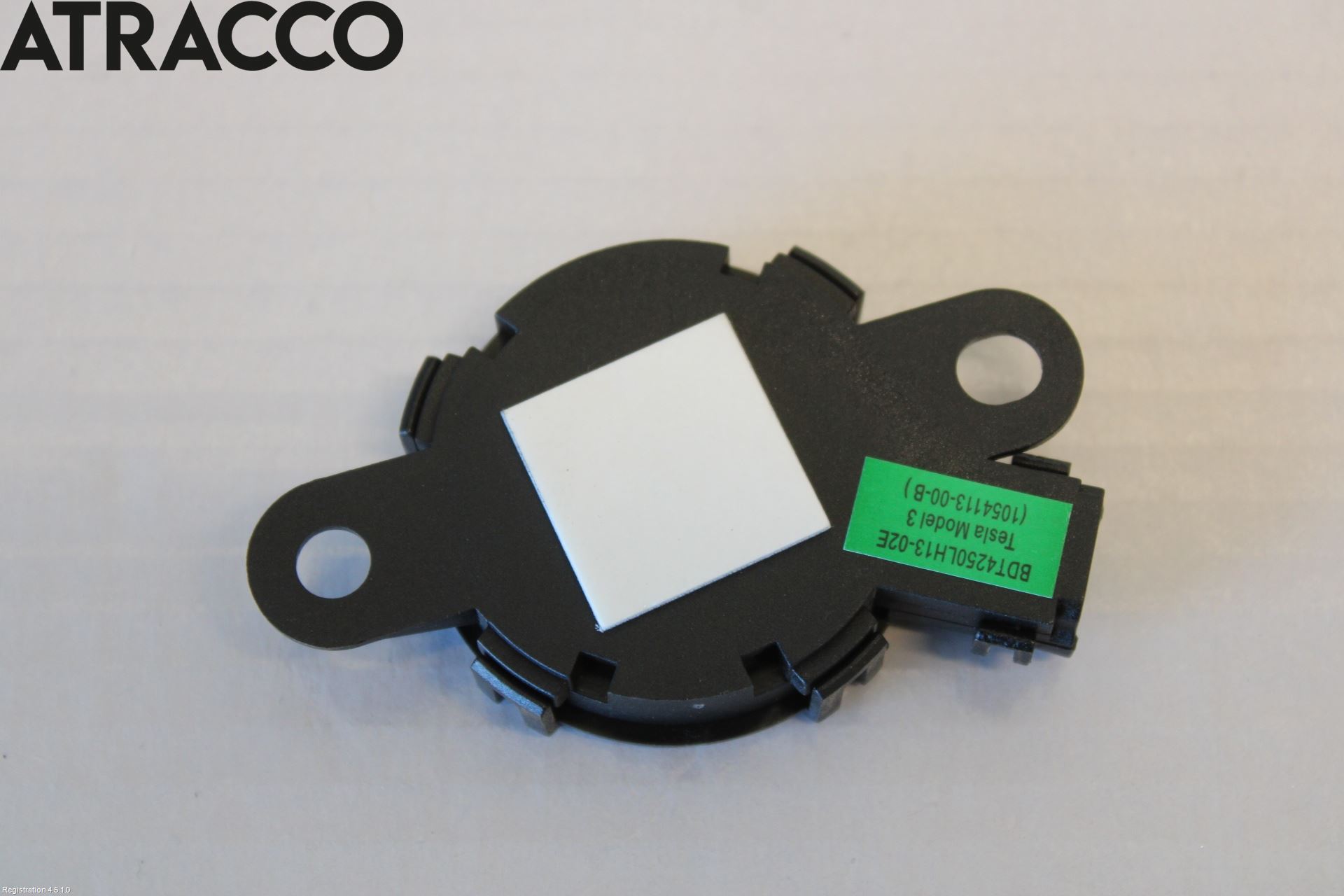 Tesla MODEL 3 17- Innr Bakluketrekk