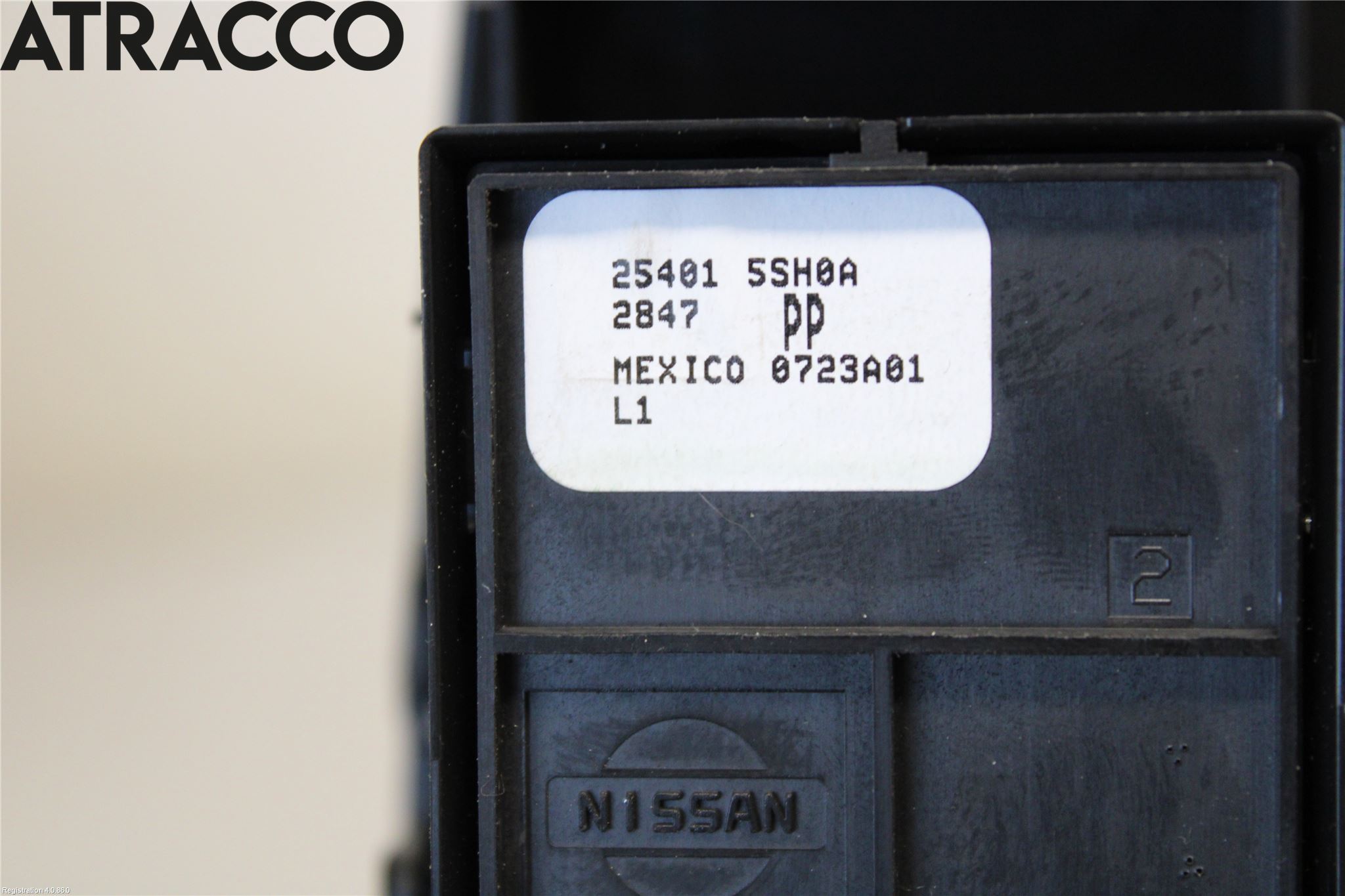 Nissan LEAF 18- Bryter Vindusheis