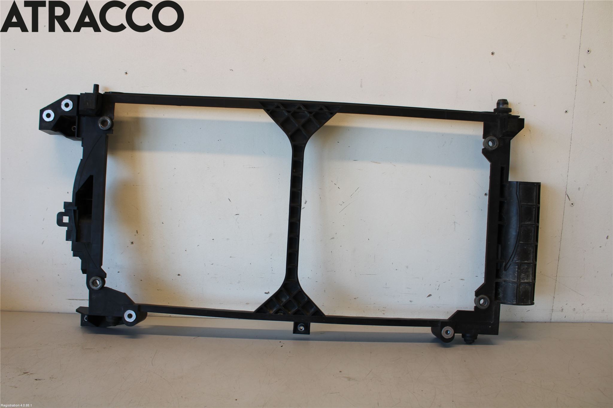 Nissan LEAF 18- Radiator Feste - Ramme - Bjelk