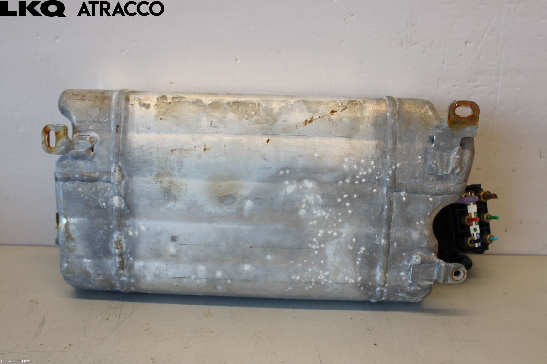 Audi A6 ALLROAD 12-18 Nivå/Lufrfrändring Trycktank