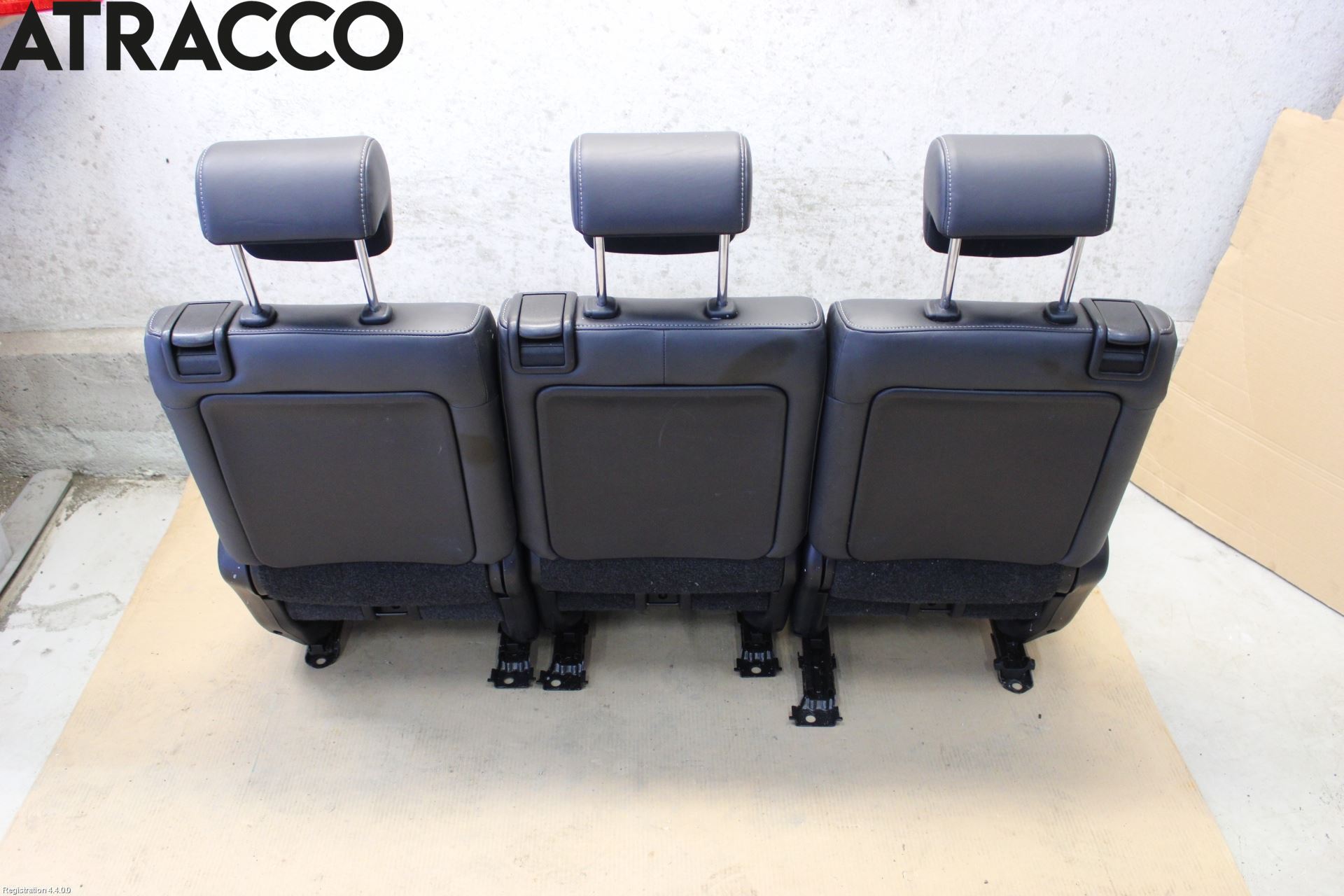 Toyota PRIUS+ ZVW40 12-20 Innr Sete Baksete Kompl