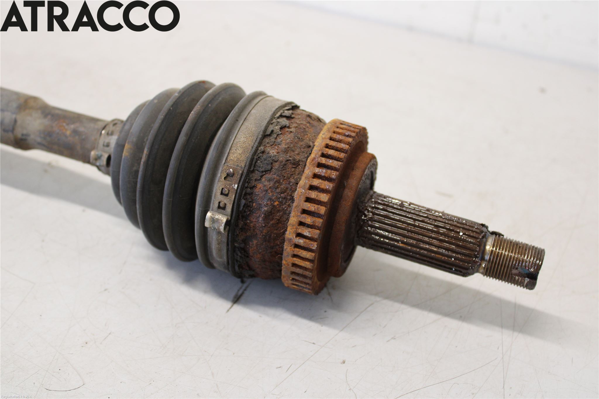 Hyundai i40 08-15 Drivaksel Foran Kompl Høyre