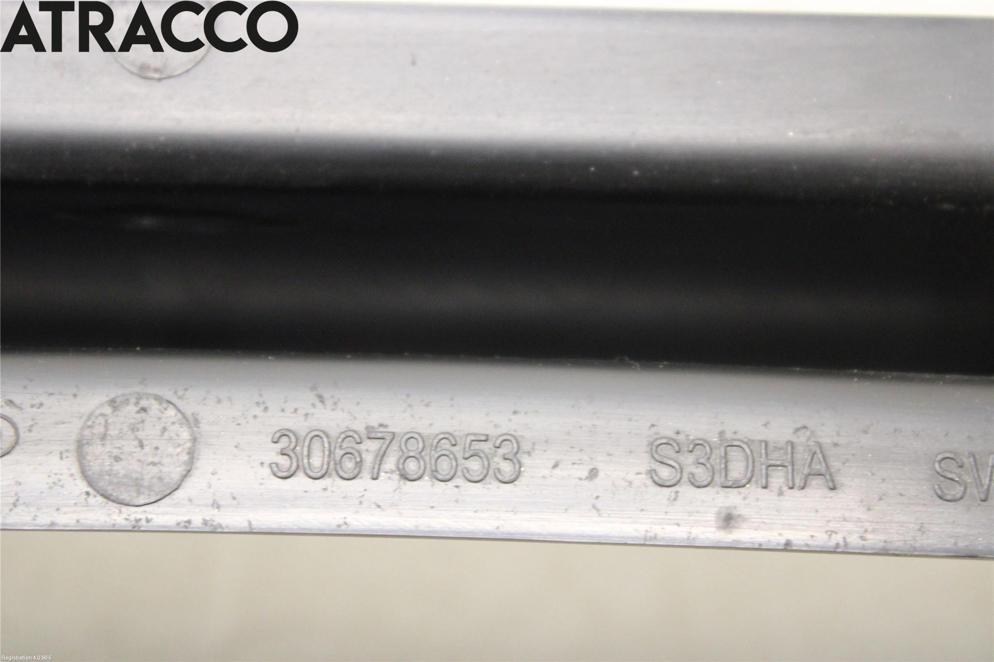 Volvo V70 08-13 Støtfanger Sidestykke-Mellomle