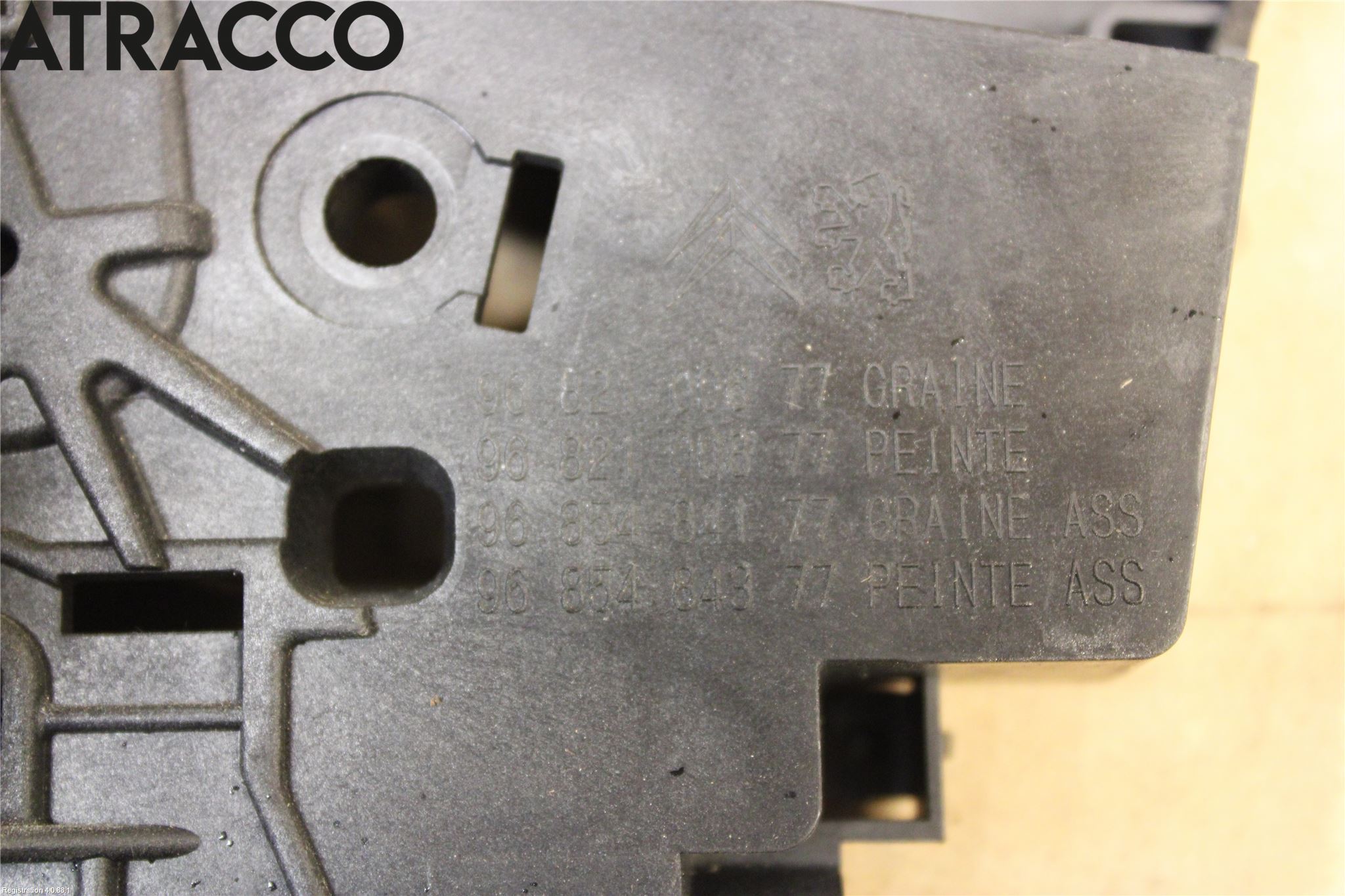 Peugeot PARTNER 08-15 Innr Dørhandtak H Indre