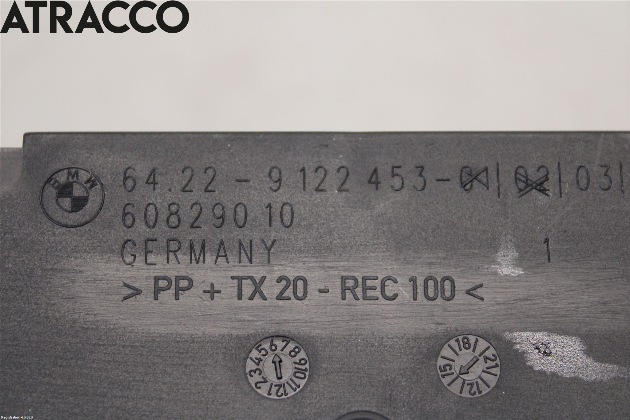 BMW 5 F10/F11/F18 09-17 Ventilationsutsläpp Bak