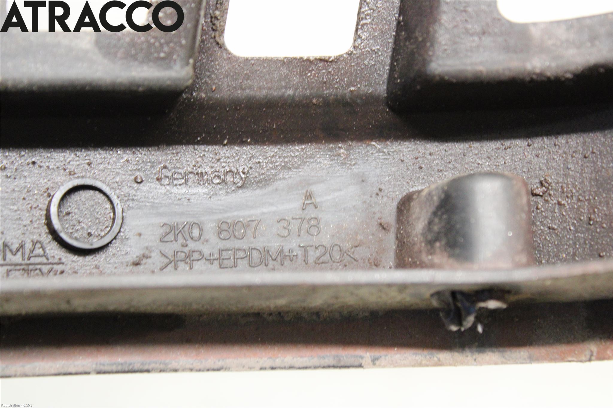 Volkswagen VW CADDY      04-10 Støtfangerfeste Bak Høyre