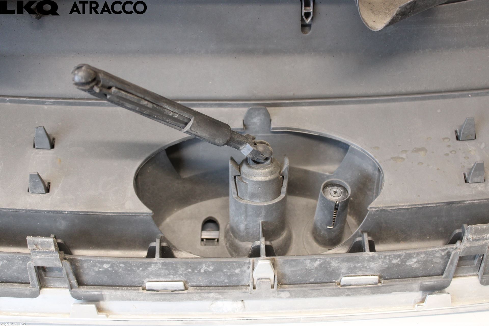 Ford KUGA 08-12 Grill Komplett