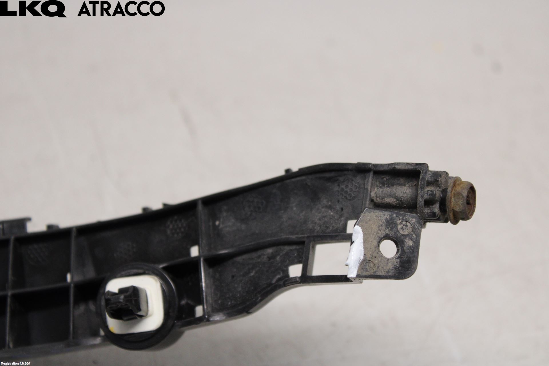 Toyota C-HR 16-23 Støtfangerfeste Bak Venstre