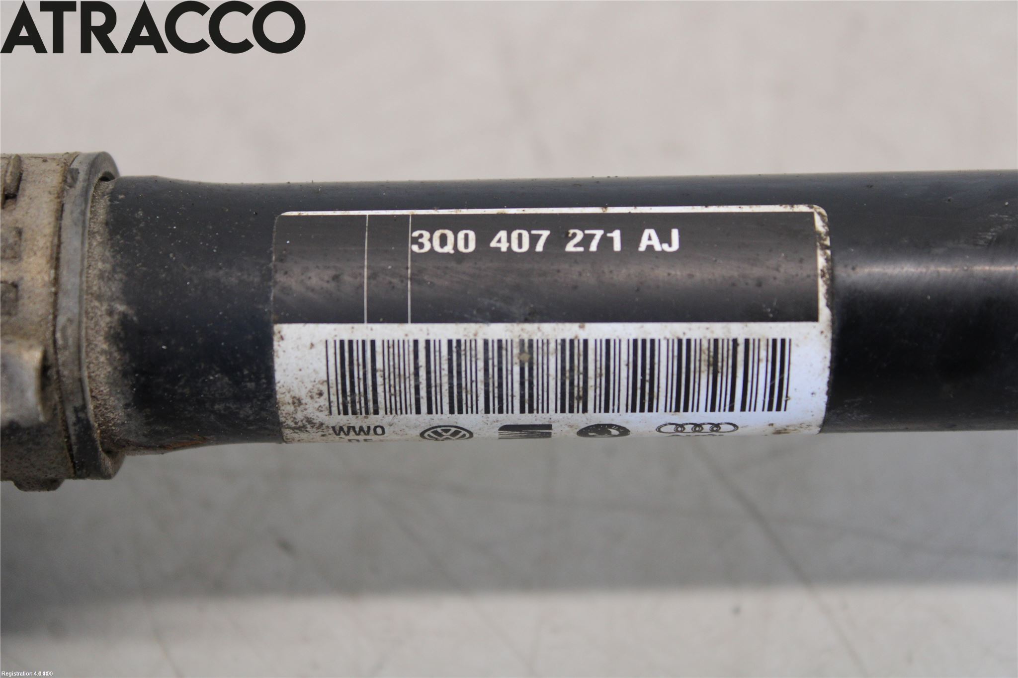 Volkswagen VW PASSAT 15-19 Drivaksel Foran Kompl Venstre