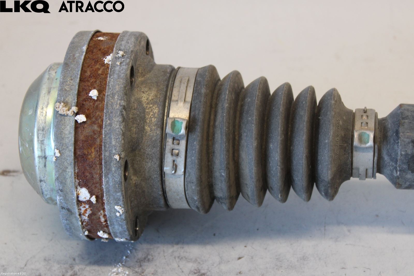 Volkswagen VW GOLF VI 09-13 Drivaksel Foran Kompl Høyre