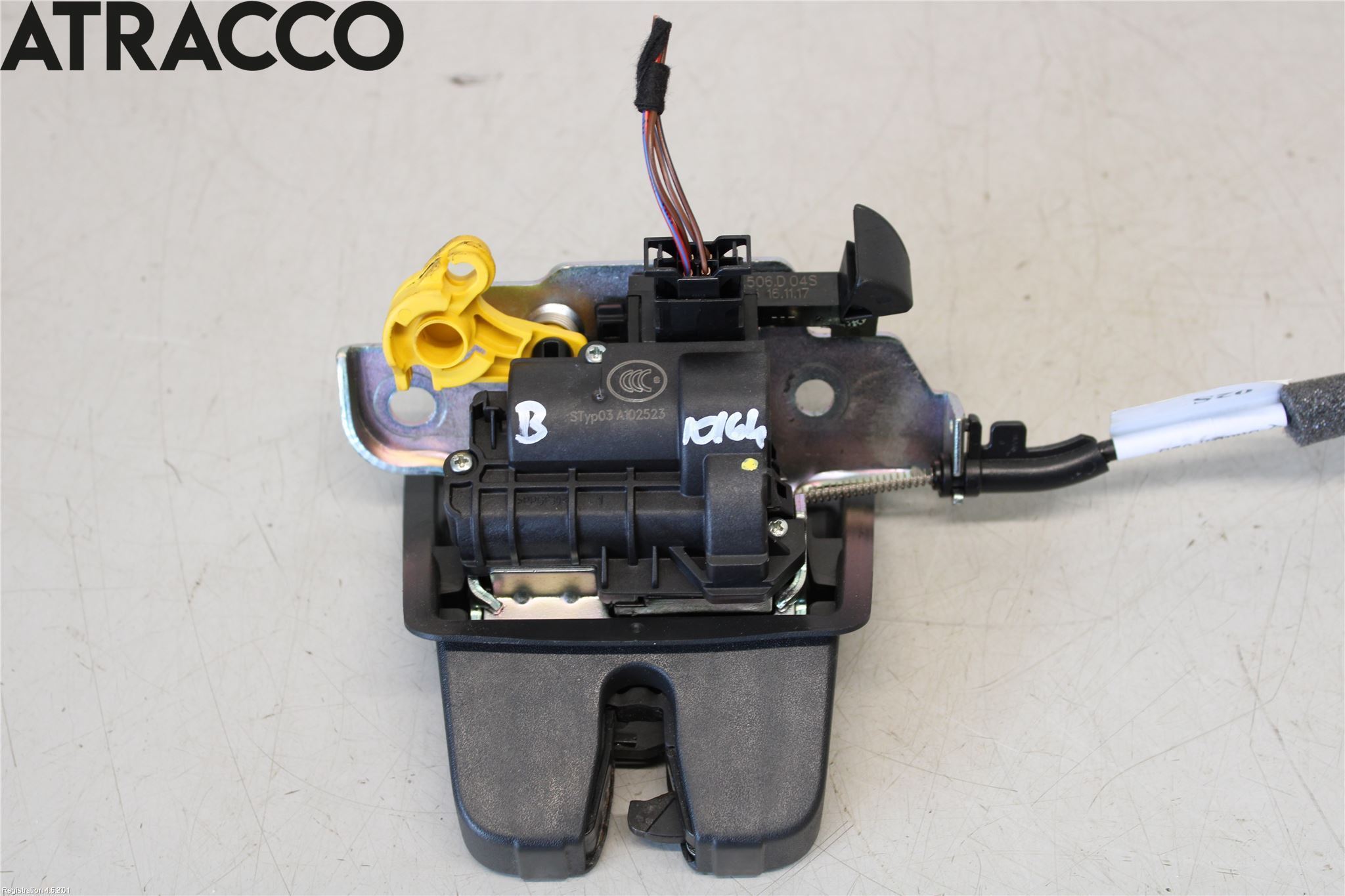 Volkswagen VW PASSAT 15-19 Bakluke-Lokk Låsekasse