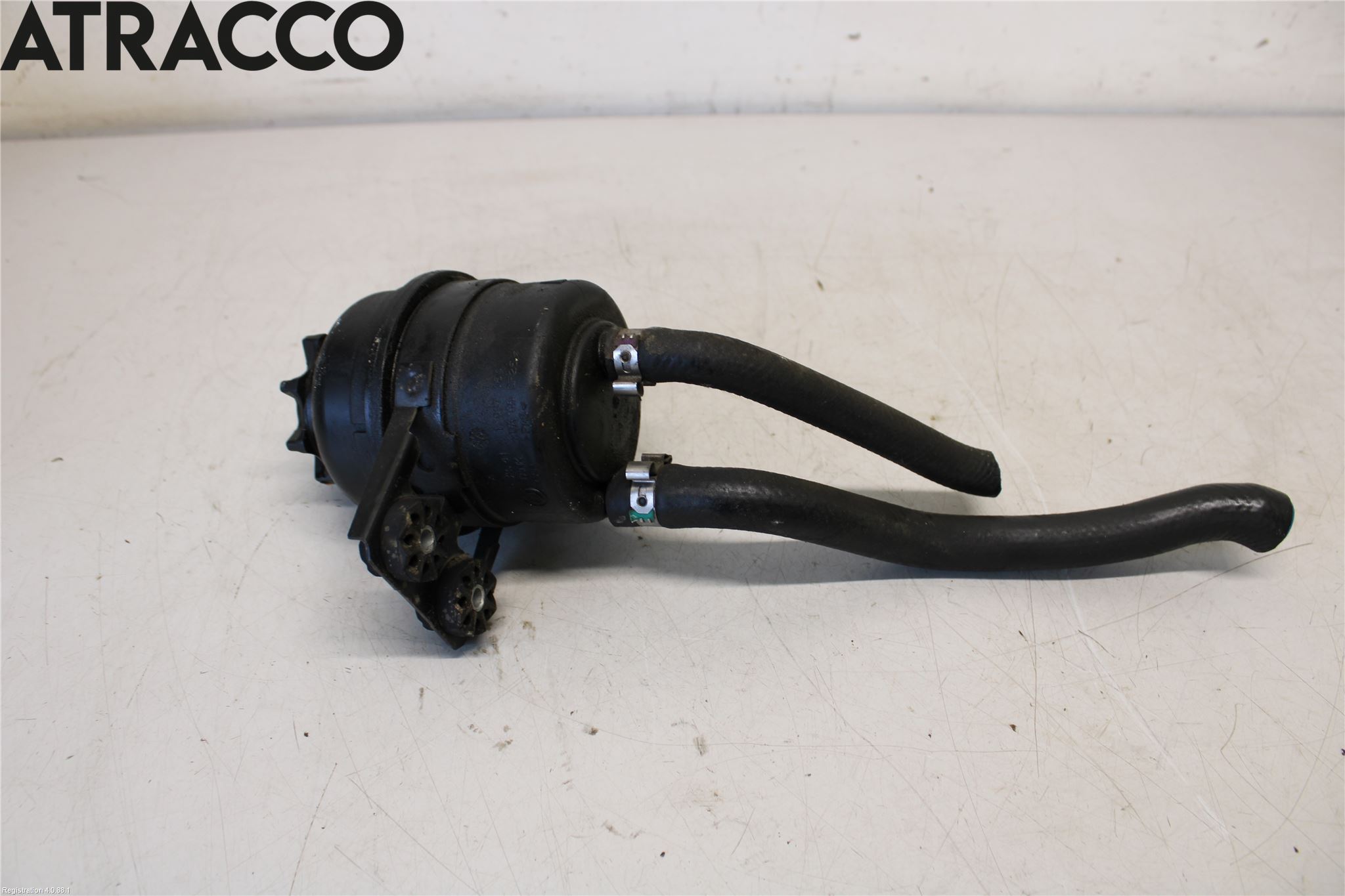 BMW 1 E87/81 5D/3D 03-11 Servo Oljebeholder