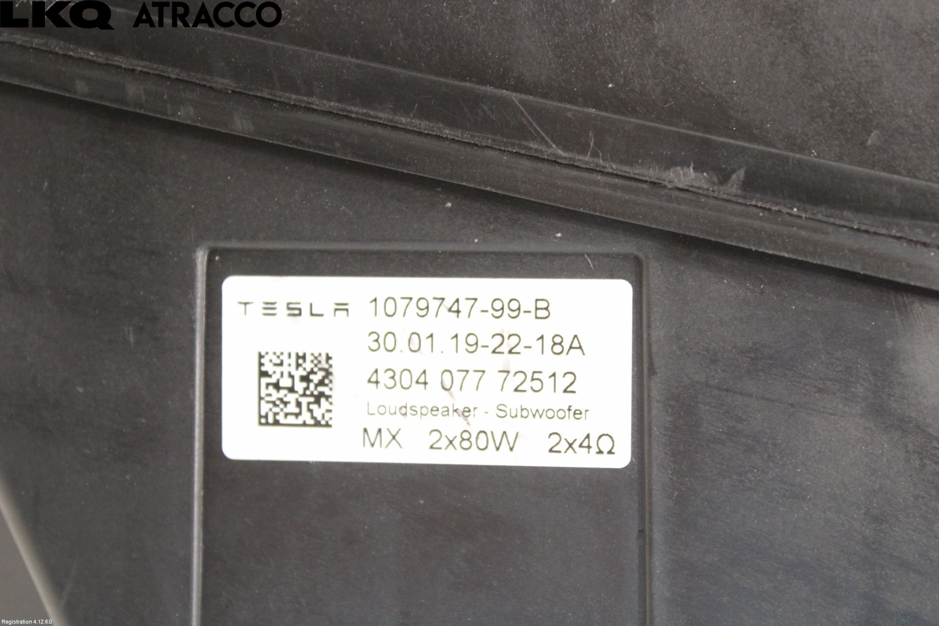 Tesla MODEL 3 17- Innr Høyttaler