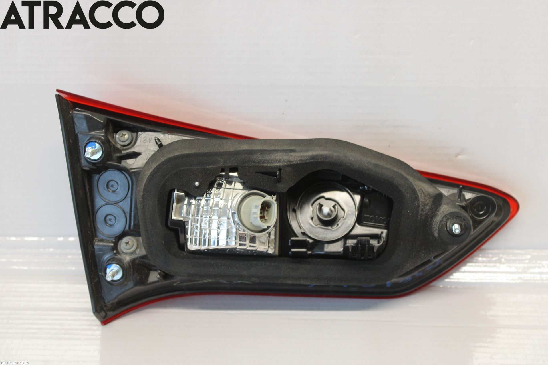 Toyota YARIS XP130 15-20 Baklykt Høyre  På Luke(Indre)