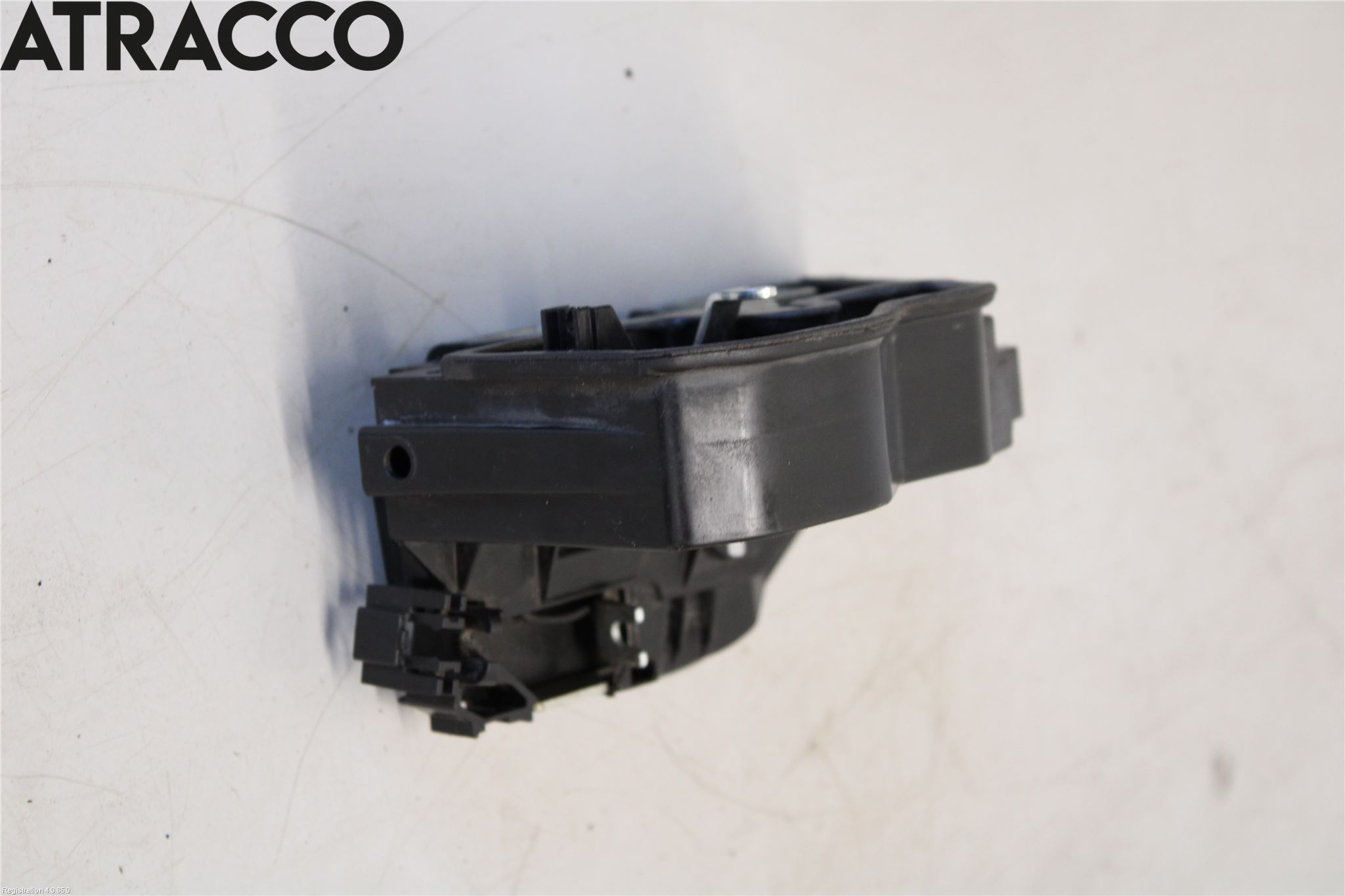 BMW 5 E60/61 Sed/Tou 02-10 Dørlås - Låsekasse