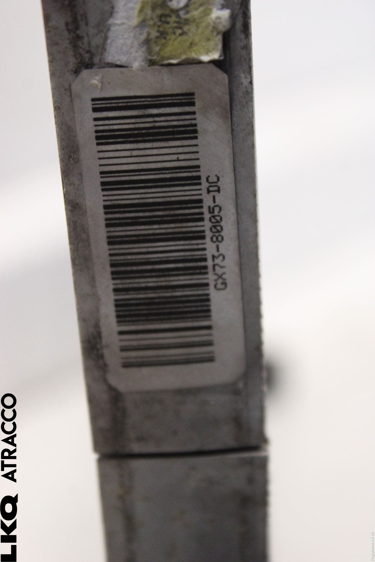 Jaguar XE (X760) 15-24 Radiator Automat