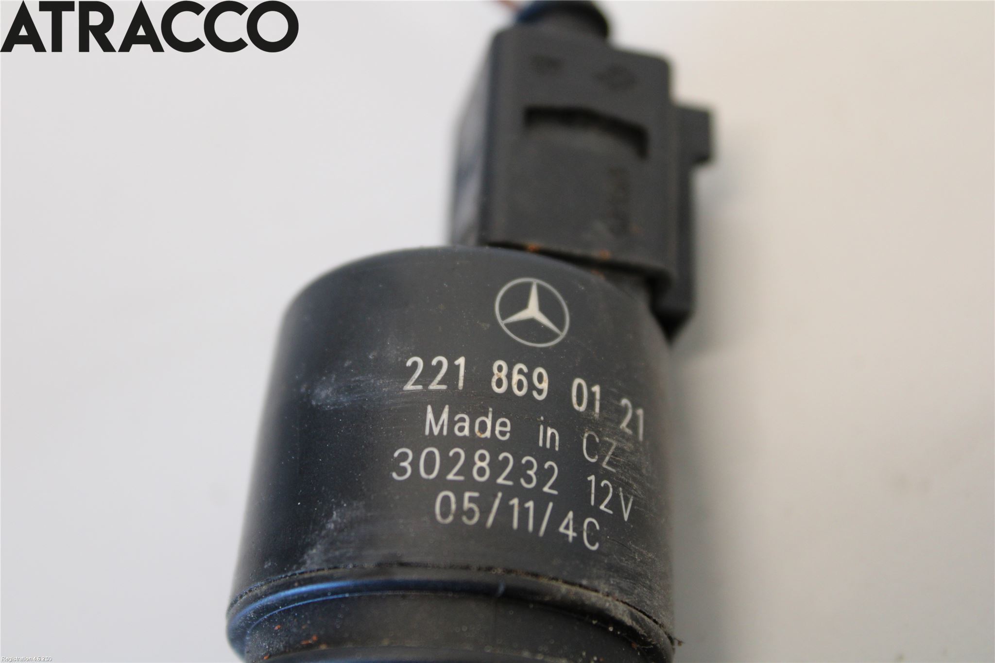 Mercedes-Benz MB C-KLASS (W204) 07-15 Spylerpumpe Frontrute