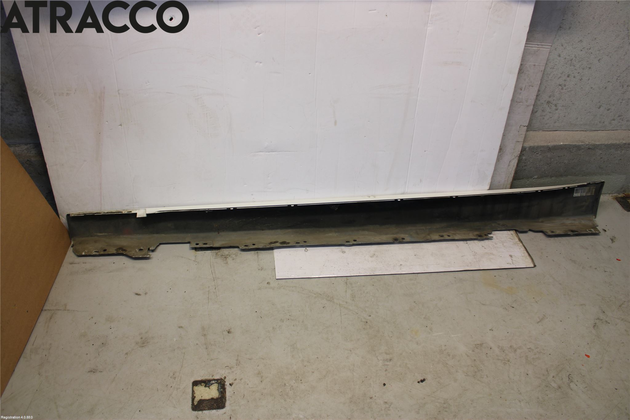 BMW 3 F30/F31/F80 12-19 Kanalskjørt Høyre