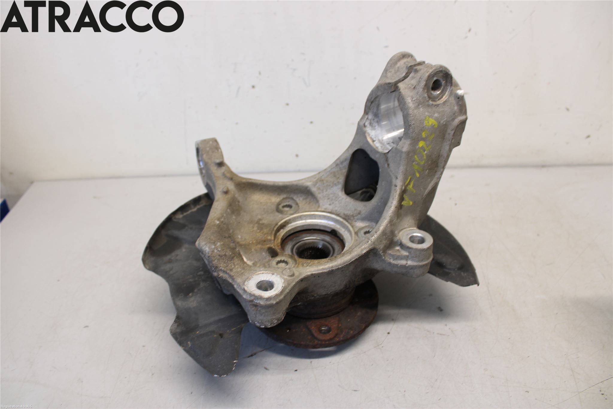 Skoda SUPERB 16-24 Spindel Vf