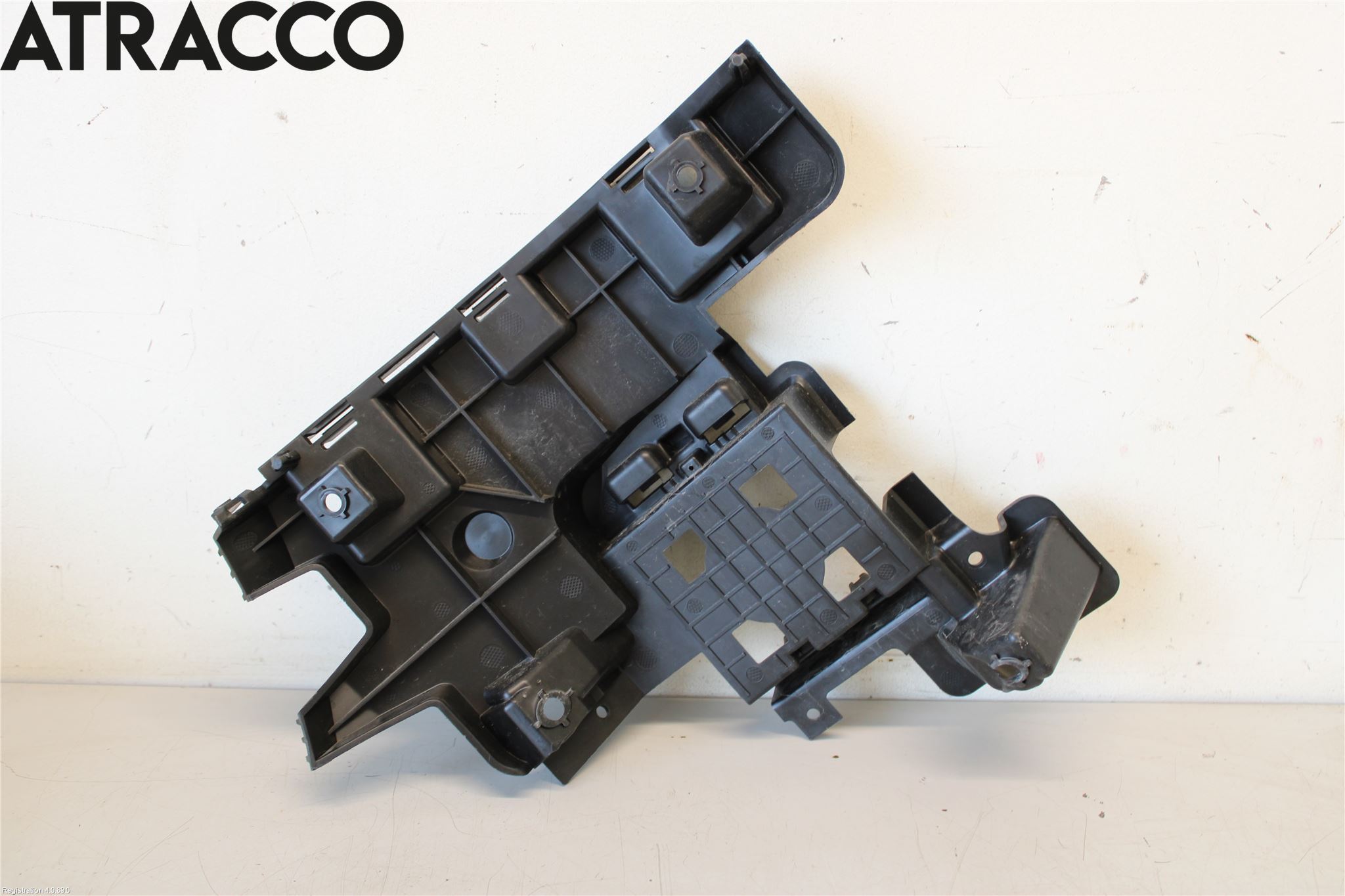 Volvo S60 14-18 Støtfangerfeste Bak Venstre