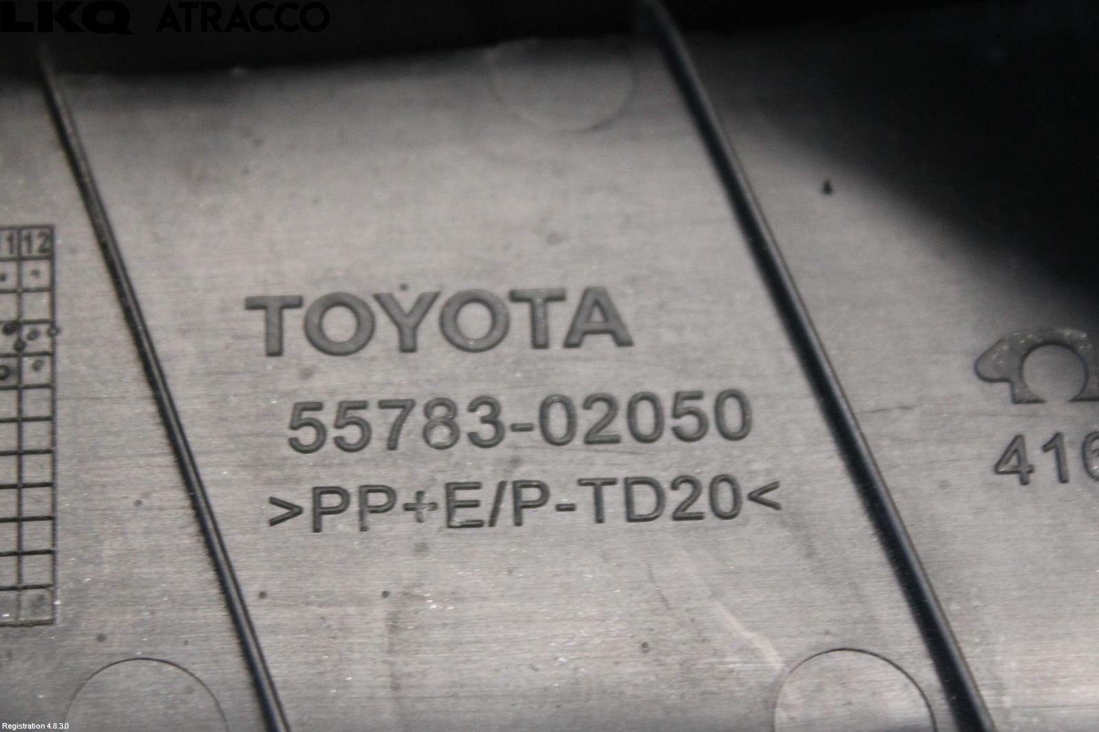 Toyota AURIS 10-12 Visker Deksel-Grill-Under Frr