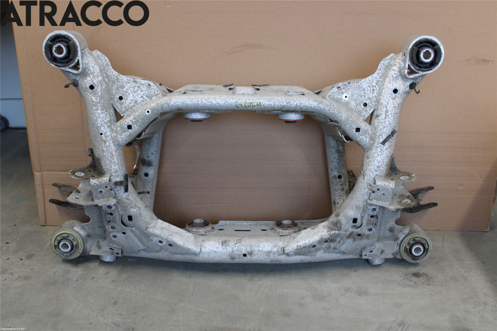 Jaguar I-PACE 18- Bakaksel Feste Travers-Ramme