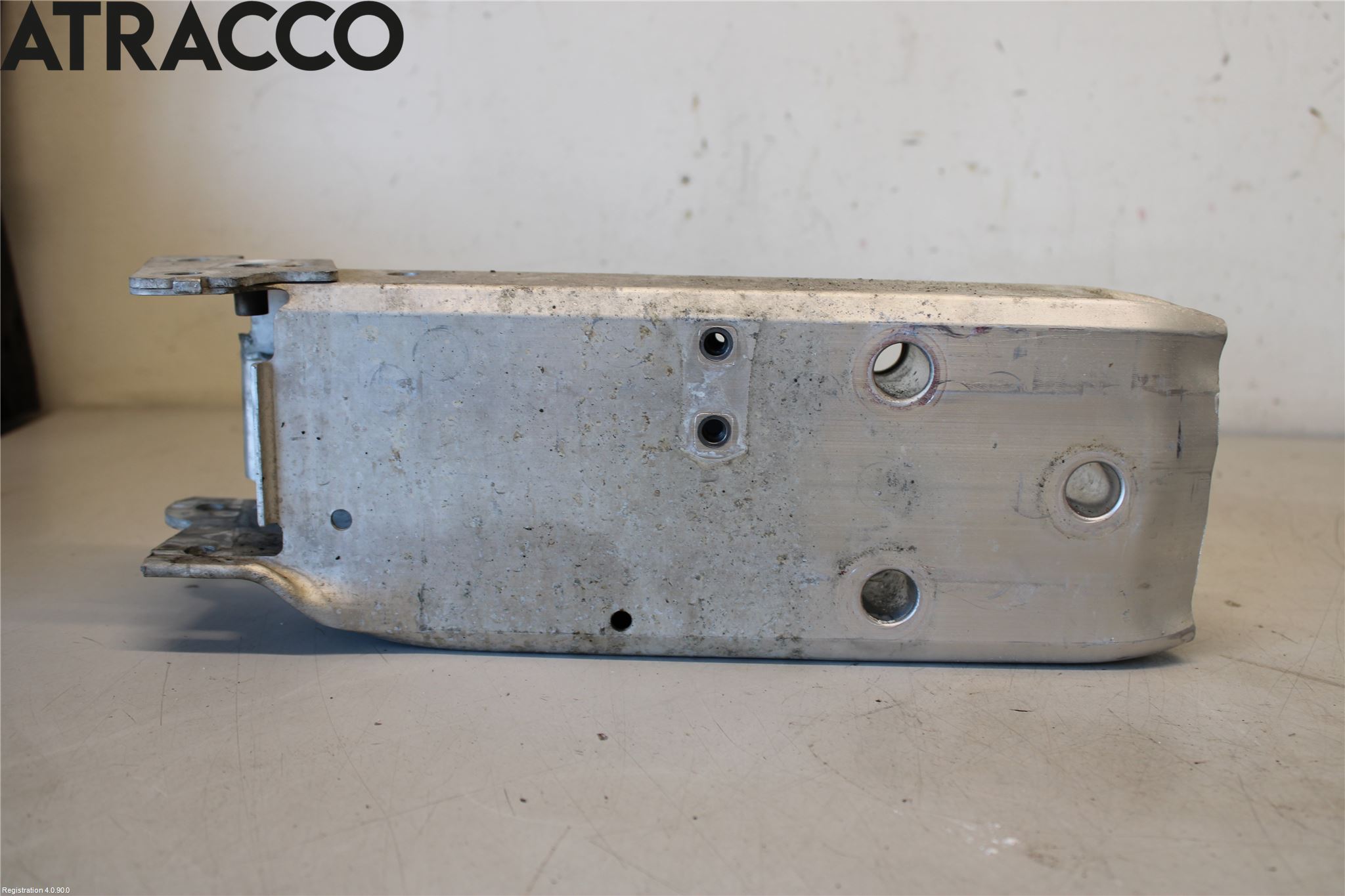 BMW 3 F30/F31/F80 12-19 Støtfanger Foran Demper