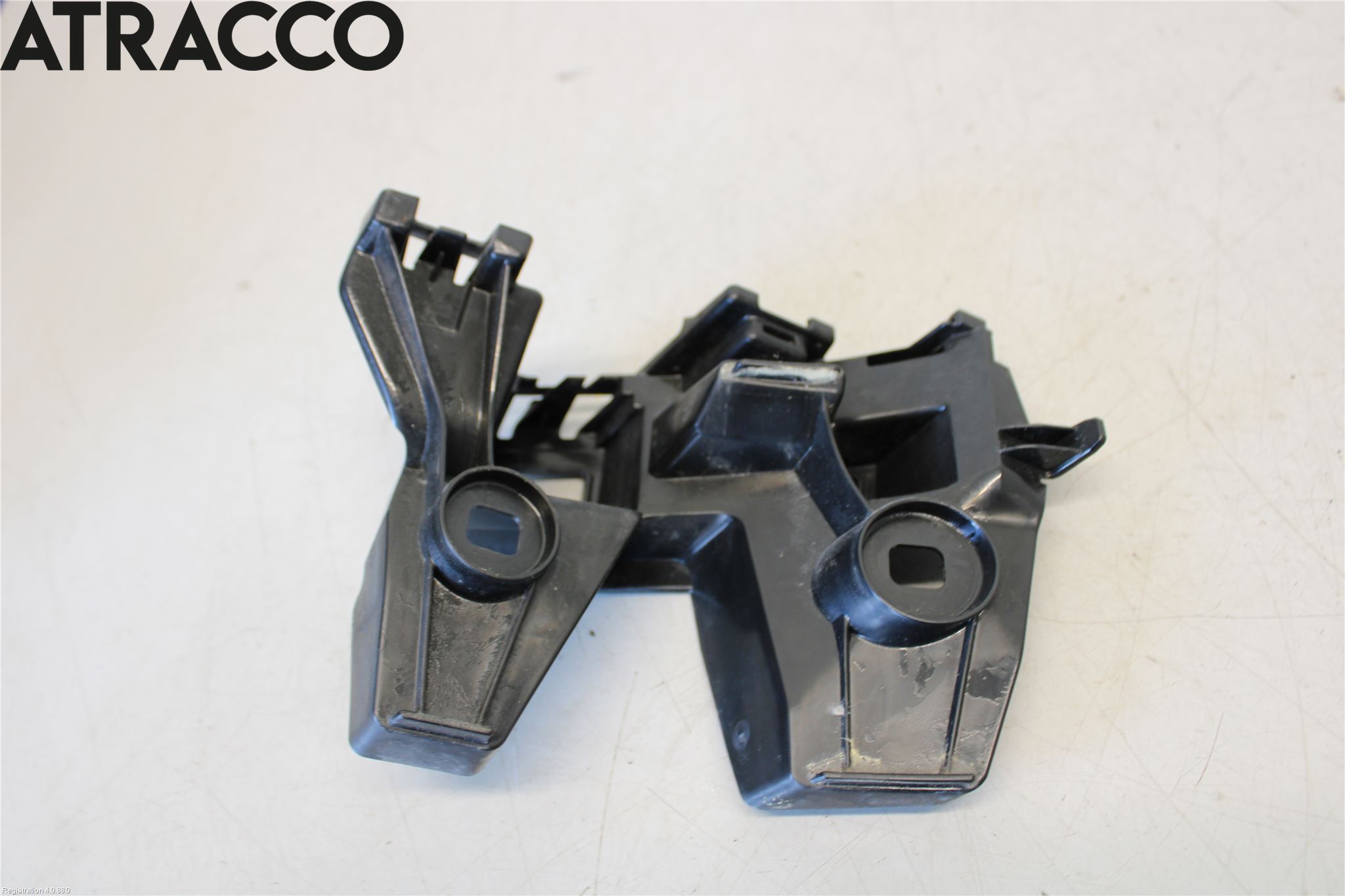 Volkswagen VW PASSAT 15-19 Støtfangerfeste Bak Venstre