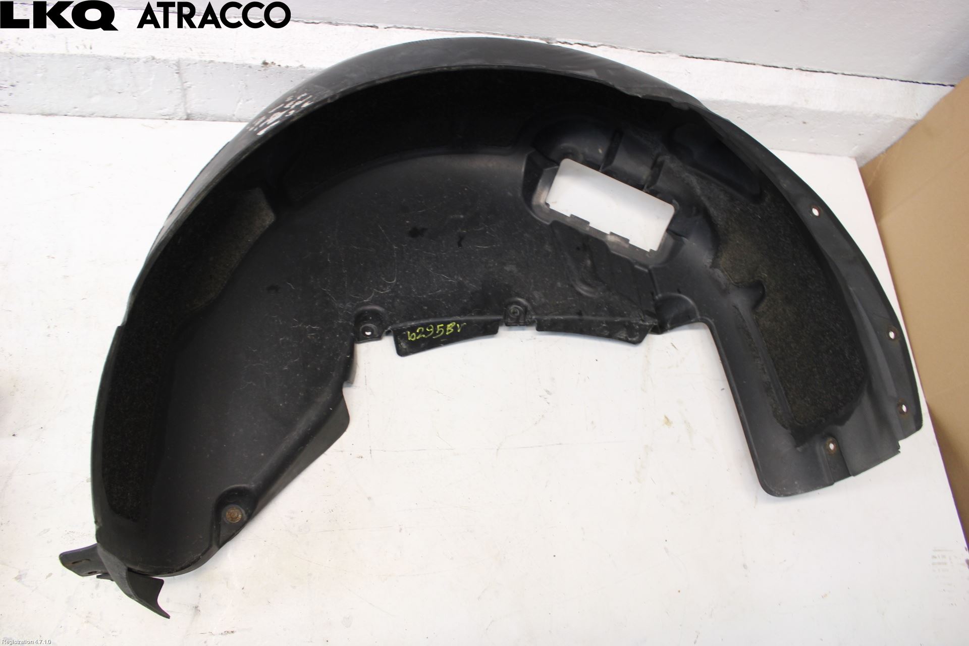 BMW 5 E60/61 Sed/Tou 02-10 Skjerm Indre