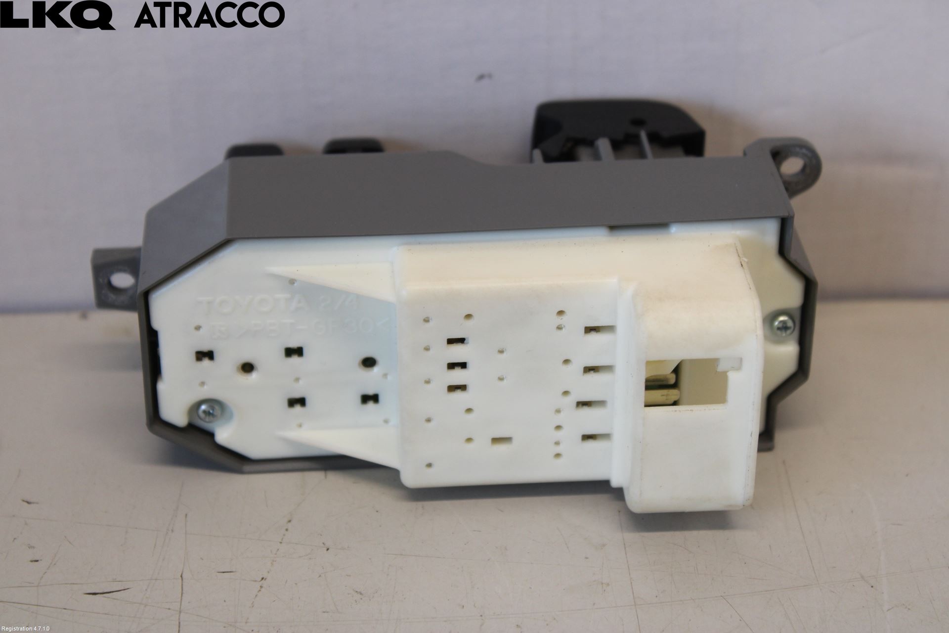 Toyota YARIS XP130 15-20 Bryter Vindusheis