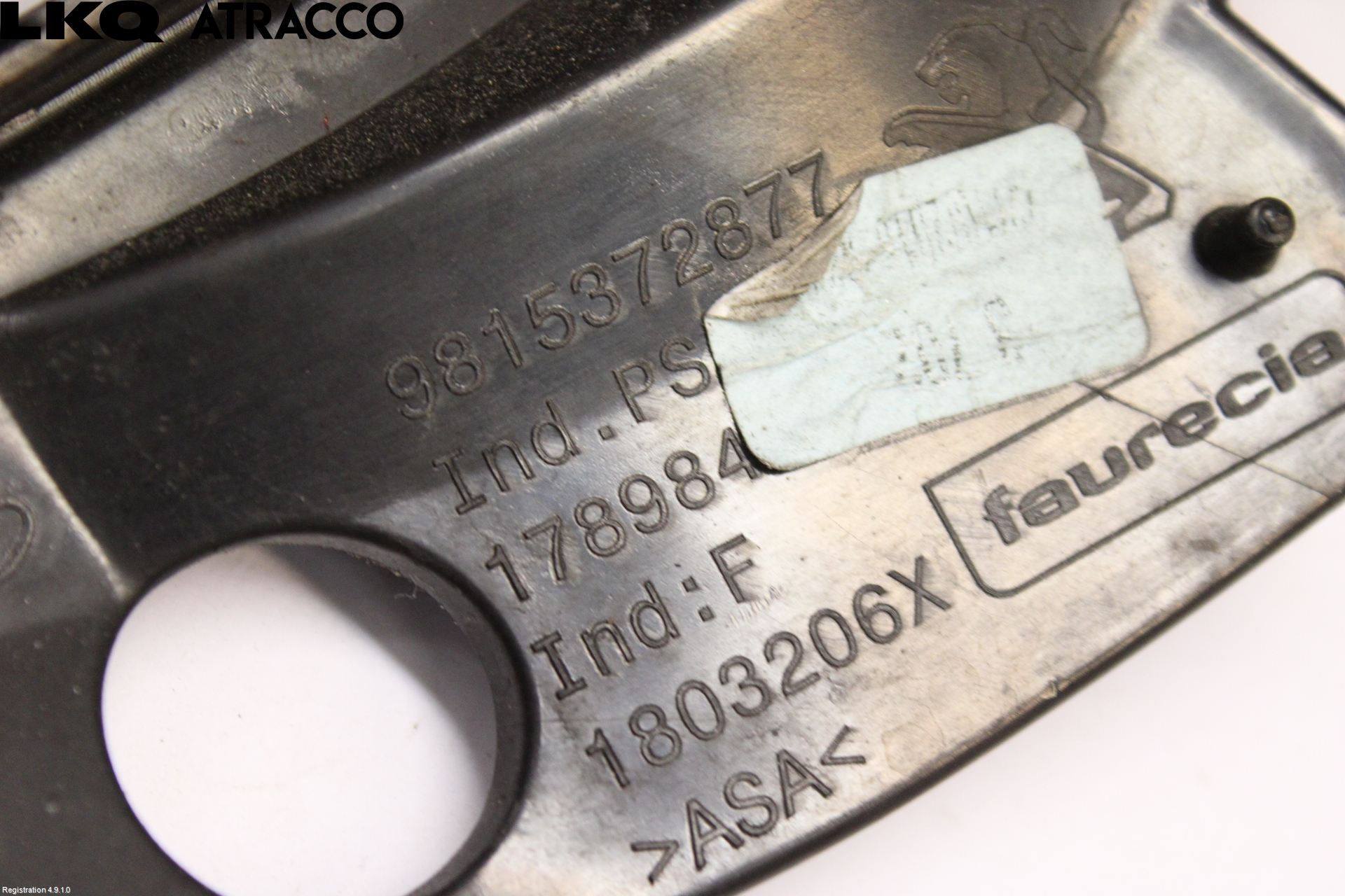 Peugeot 2008 13-20 Grill Komplett