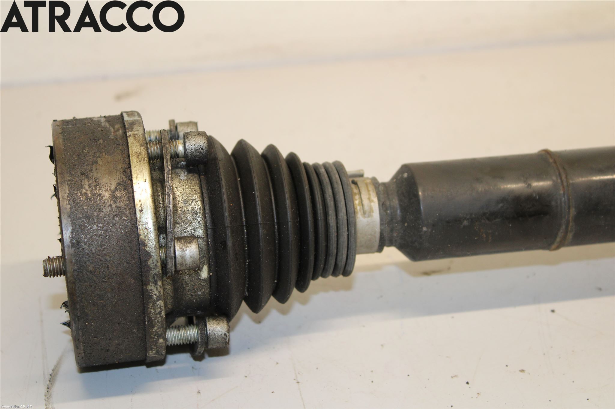 Volkswagen VW GOLF V 04-09 Drivaksel Foran Kompl Høyre