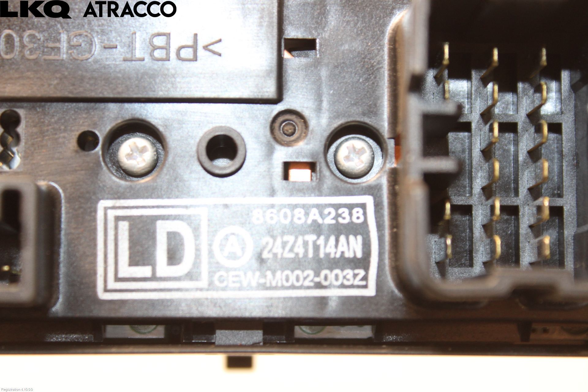 Mitsubishi OUTLANDER 13-21 Bryter Vindusheis