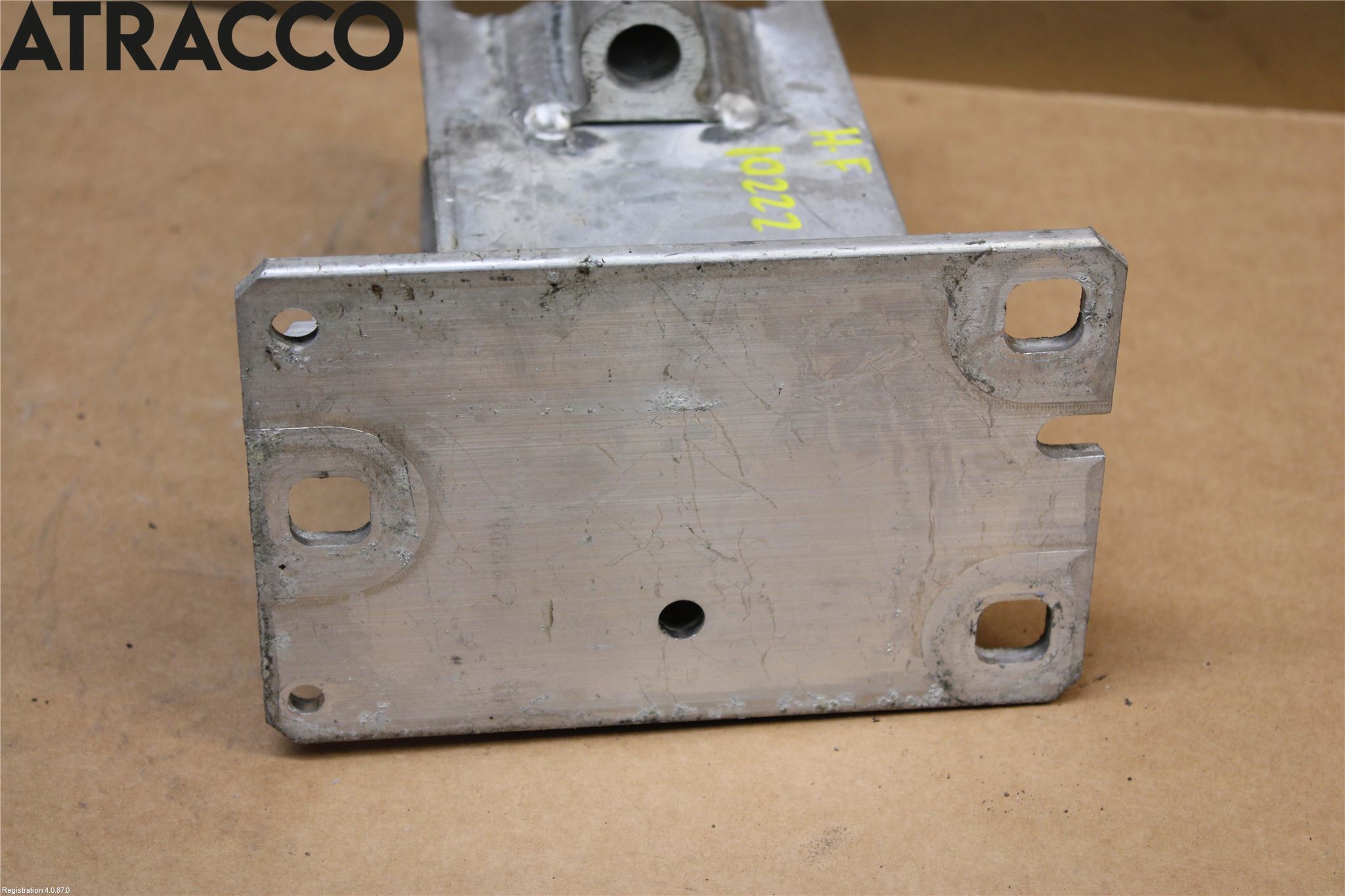 Audi A4/S4 08-11 Støtfanger Foran Feste