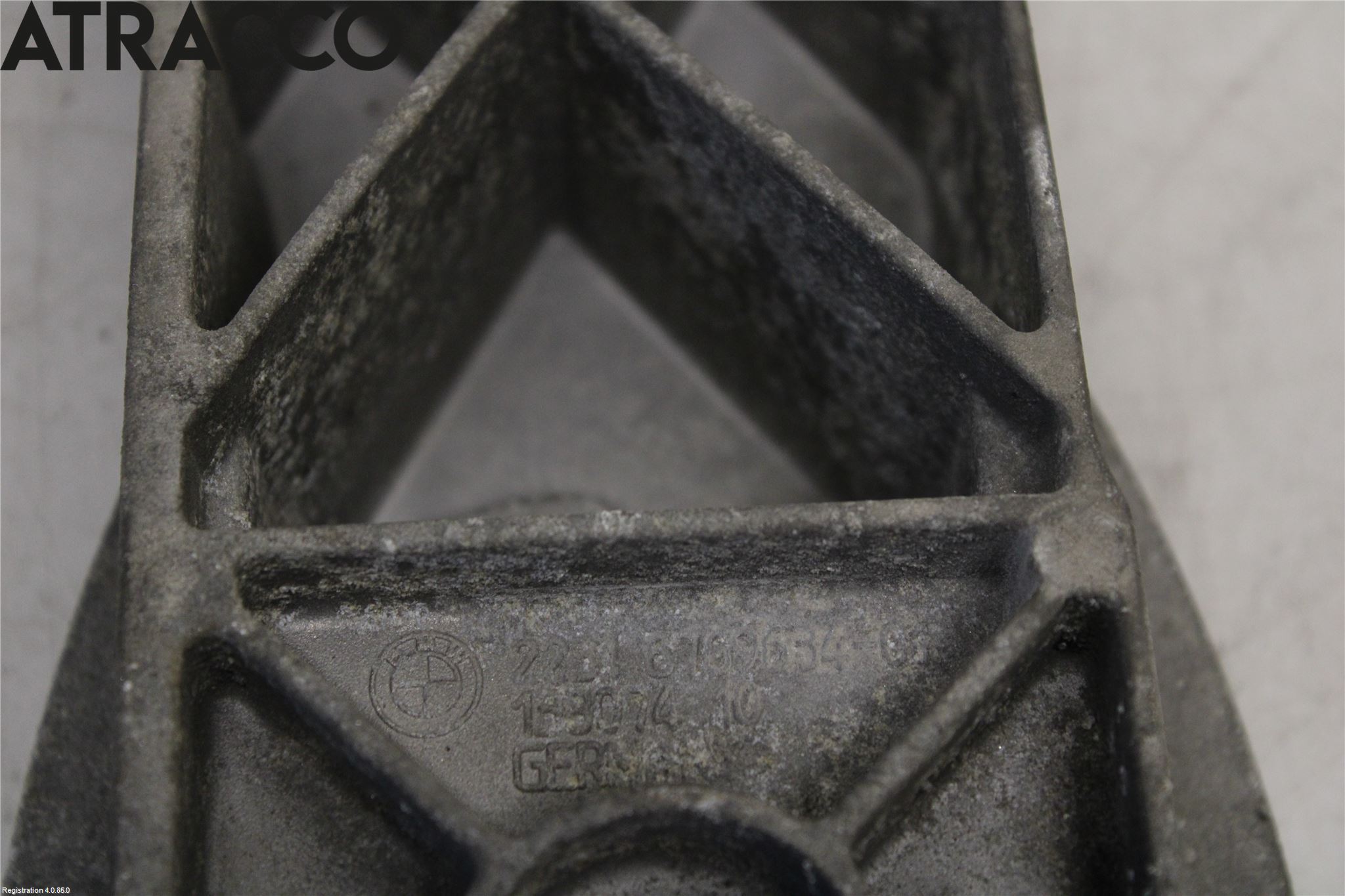 BMW 5 E60/61 Sed/Tou 02-10 Gearkasse Bjelke - Travers