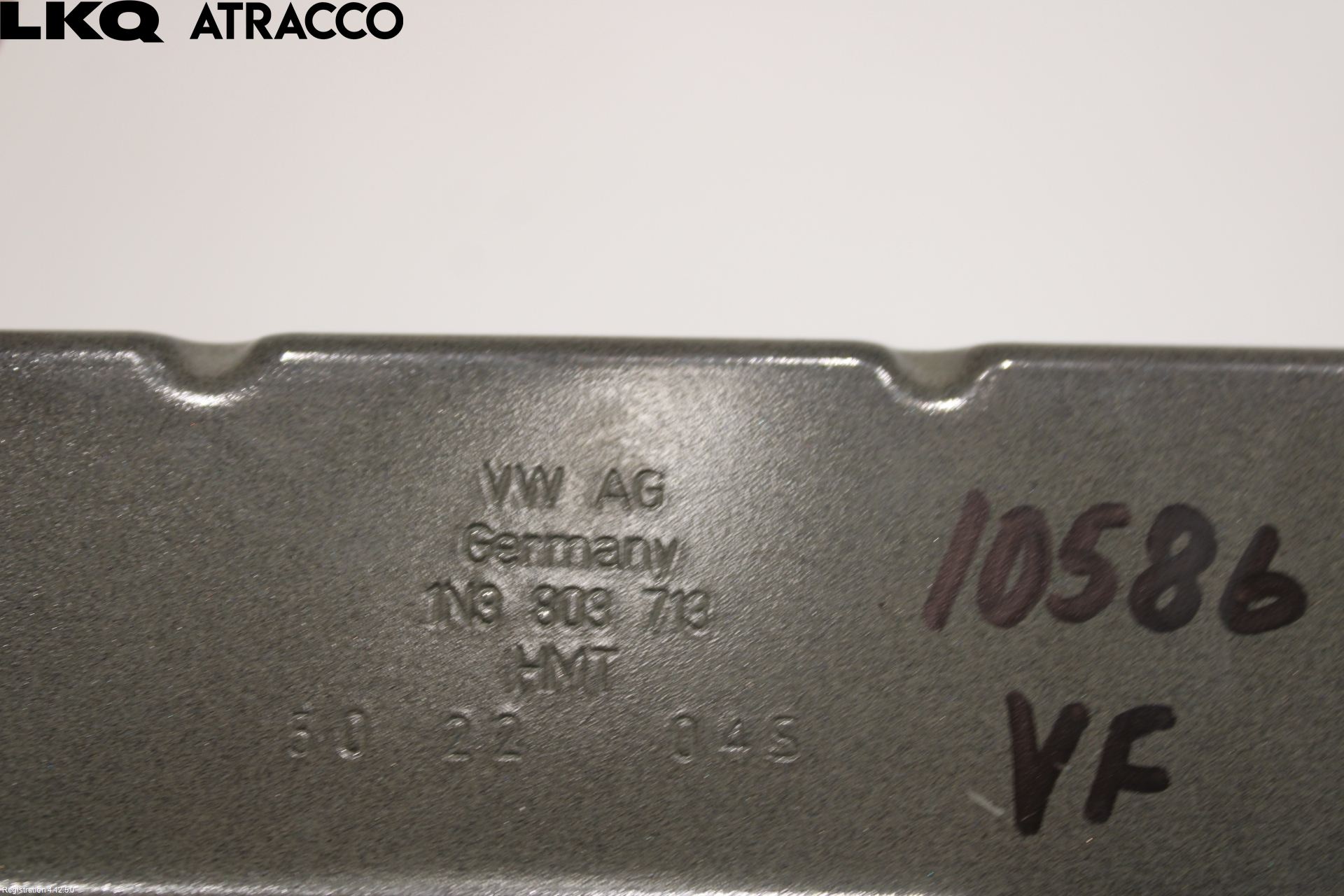 Volkswagen VW ID BUZZ/CARGO 22- Front Øvrig