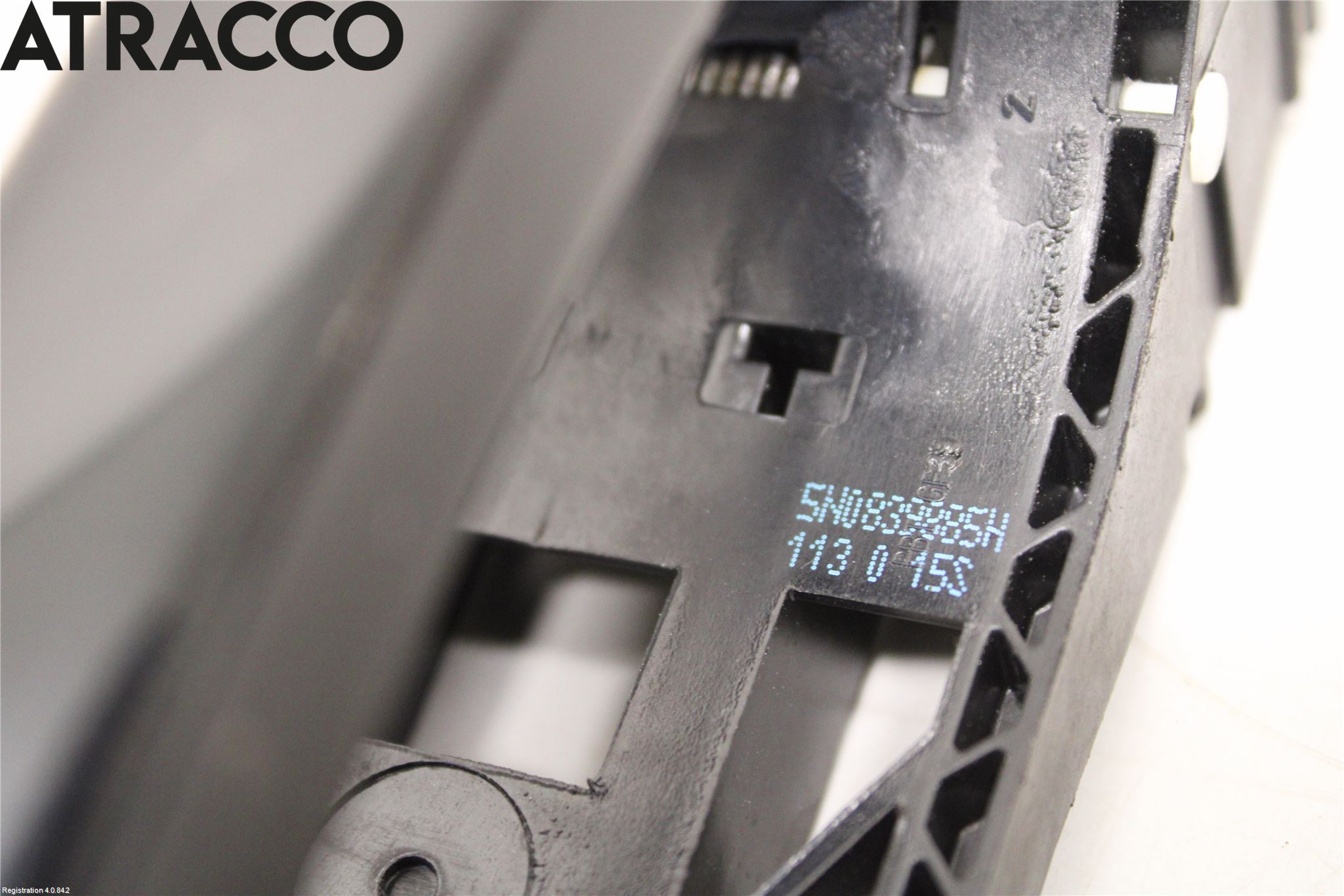 Volkswagen VW GOLF VI 09-13 Dørhandtak Ytre Venstre