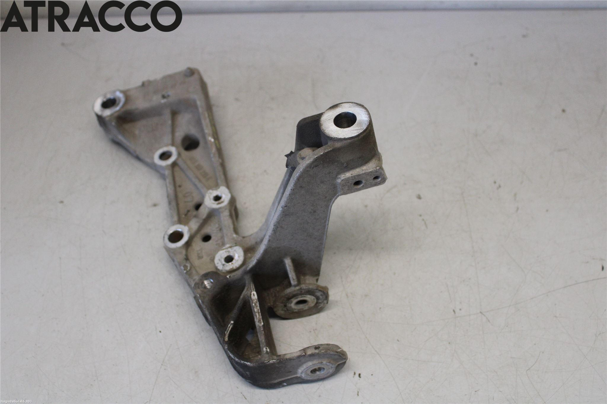 Volkswagen VW GOLF VI 09-13 Forstillingsbjelke(Tvergående)