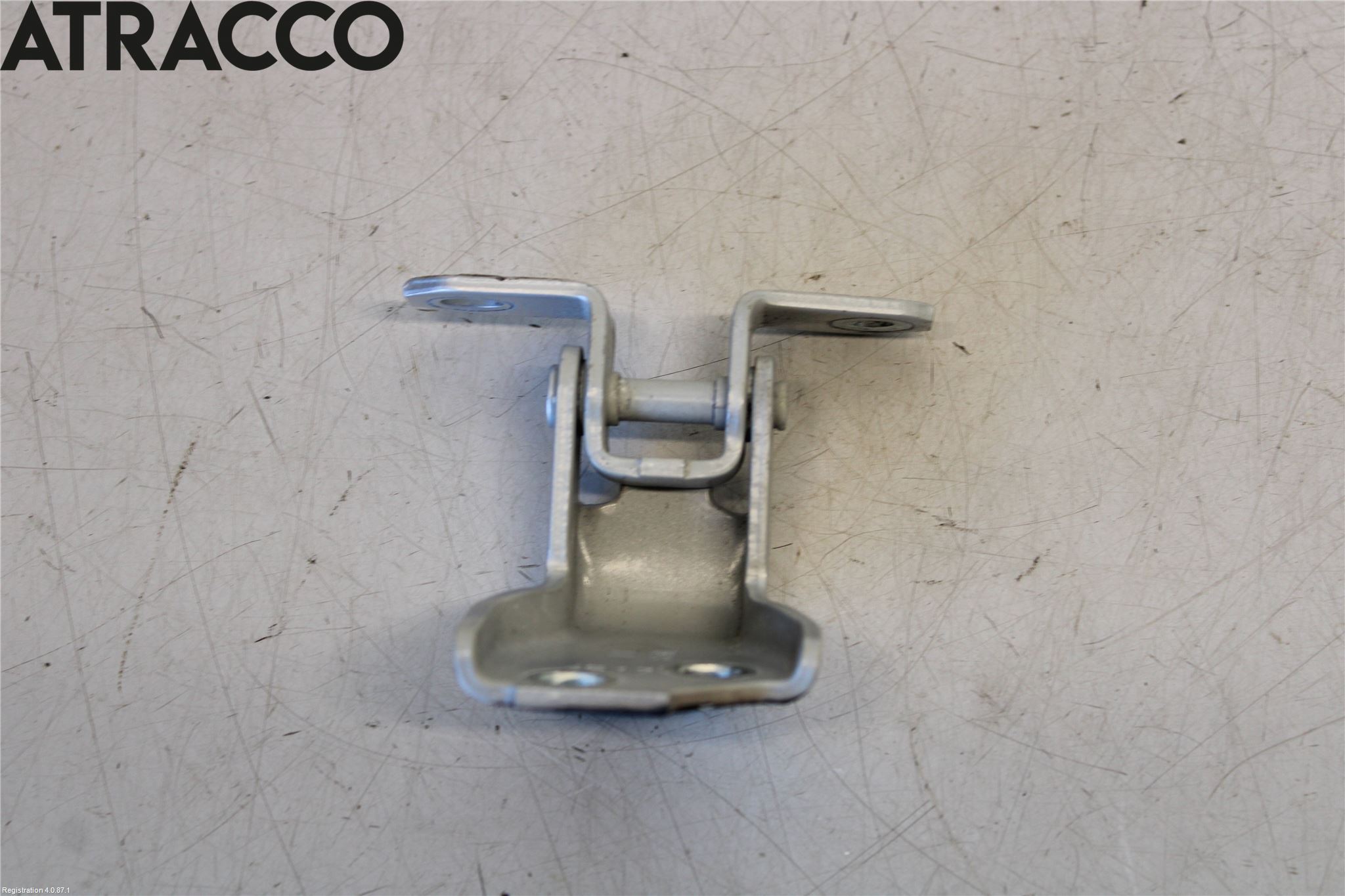 Suzuki SX4 S-CROSS 14-21 Dørhengsel