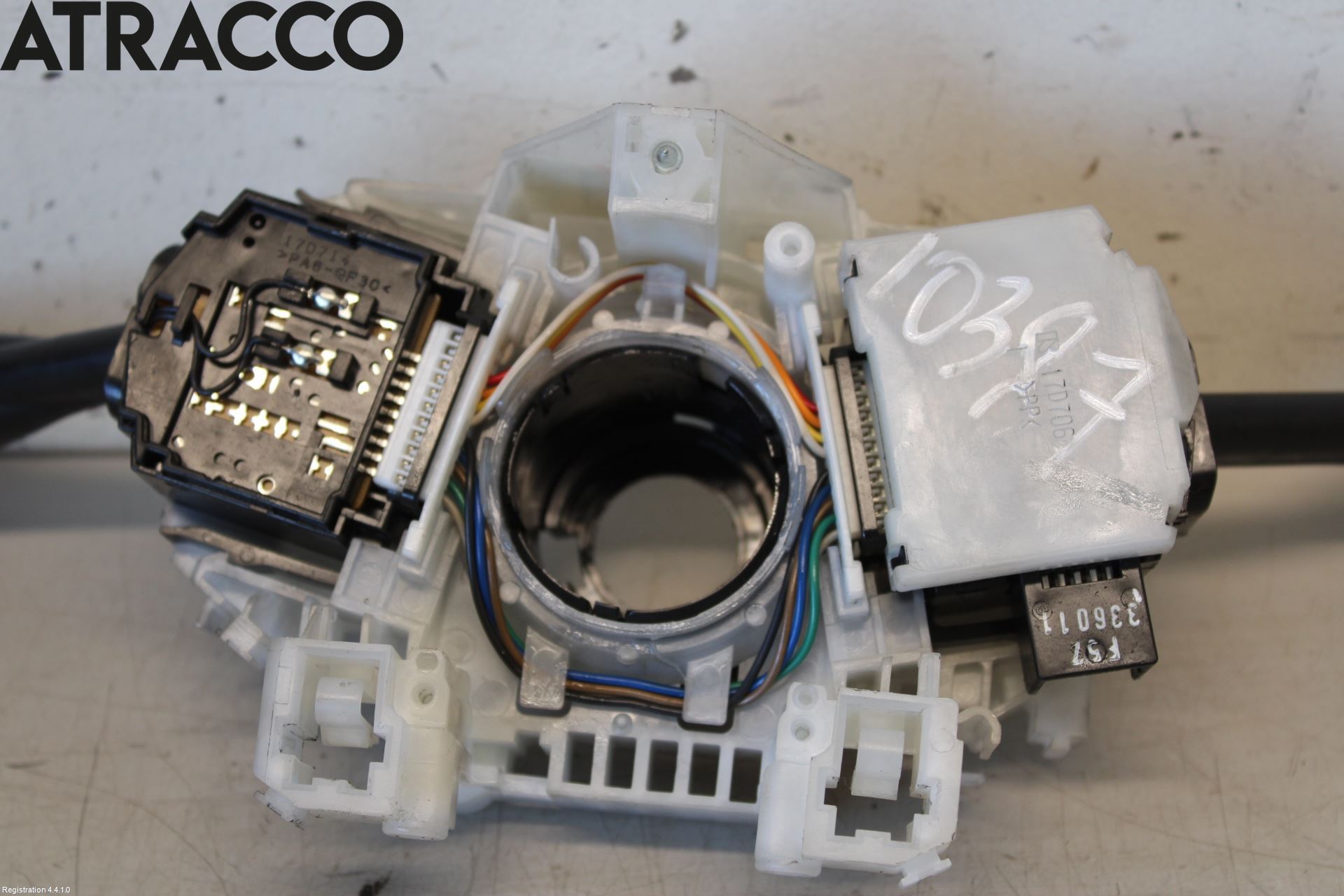 Mitsubishi GRANDIS Bryter Ratt Kombi H Og V